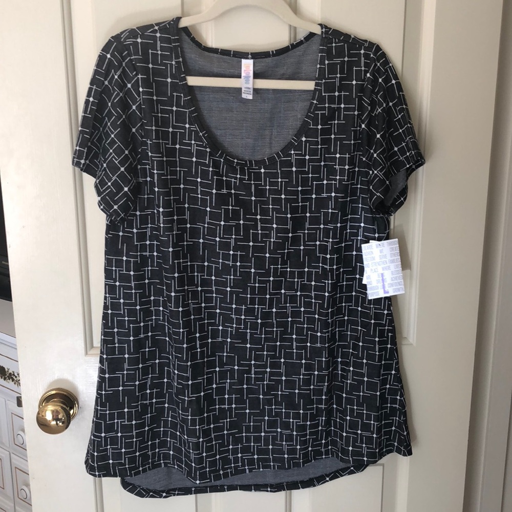 Lularoe Classic Tee